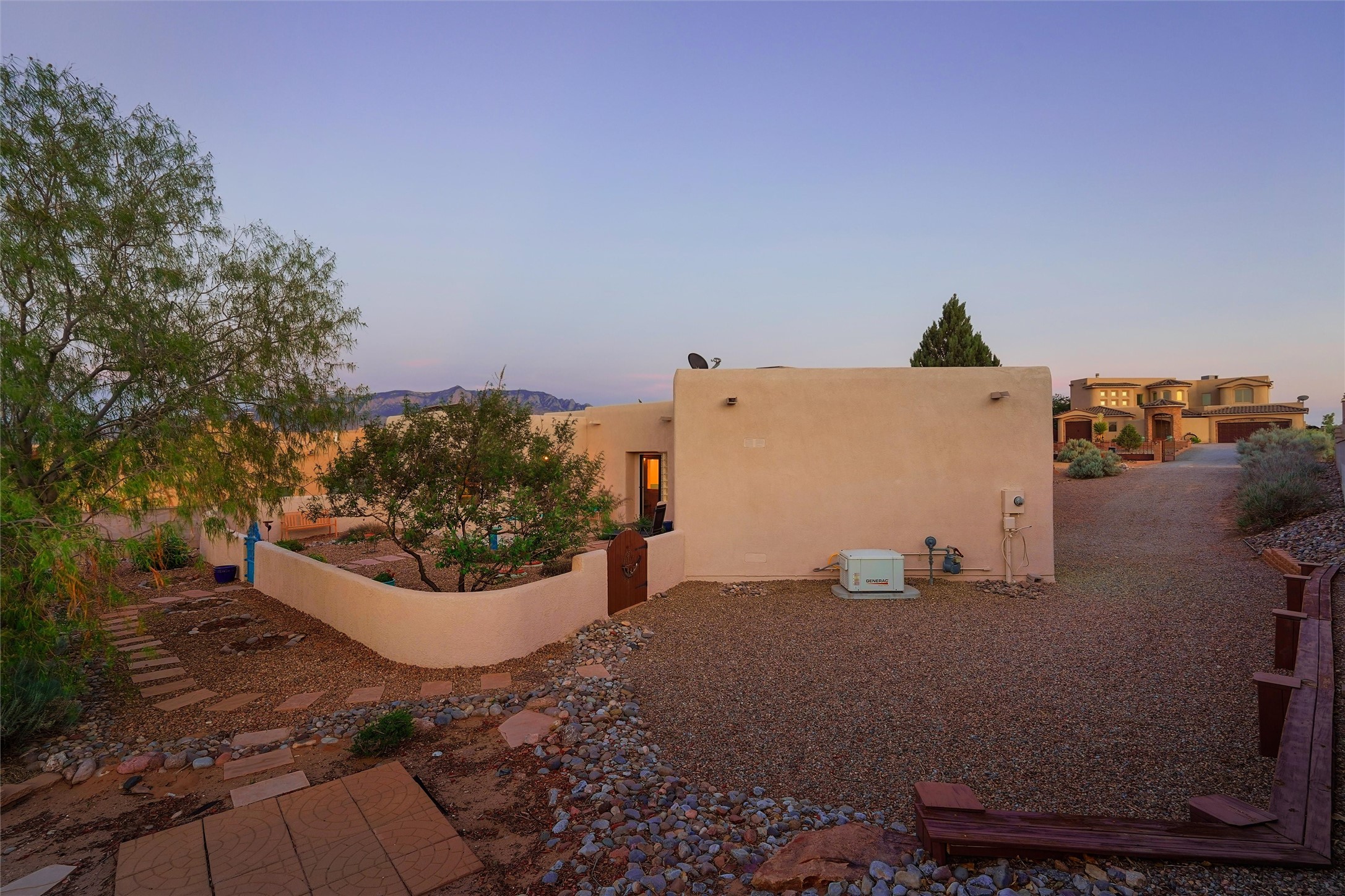 6115 La Paz Road NE