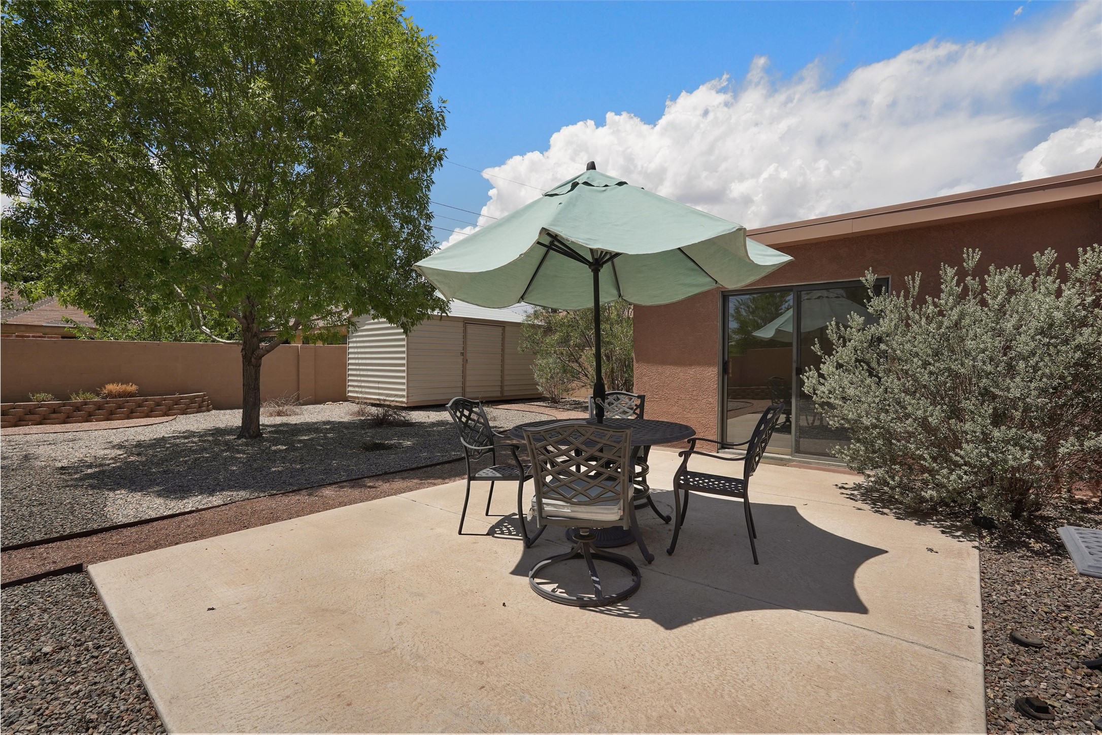 2729 Aliso Drive NE