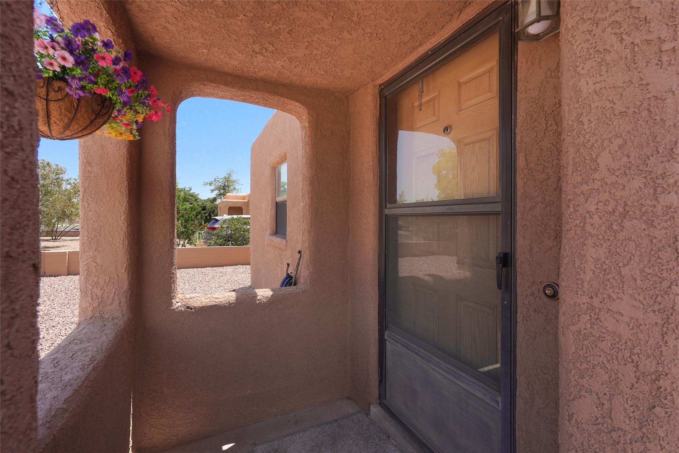 2729 Aliso Drive NE