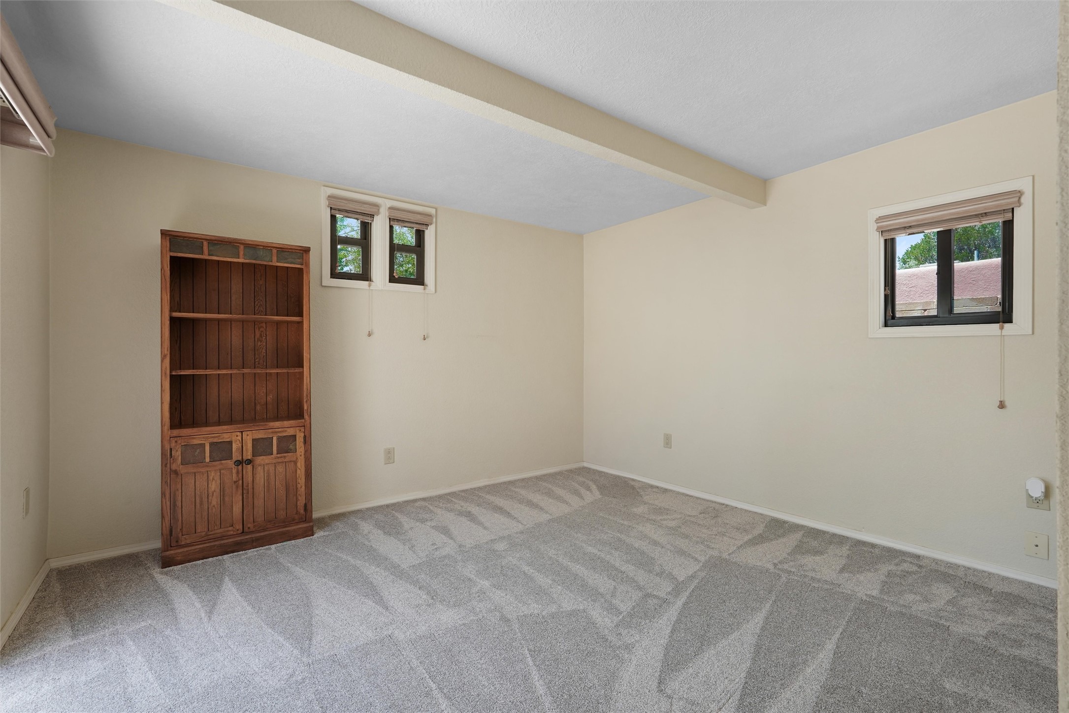 2729 Aliso Drive NE