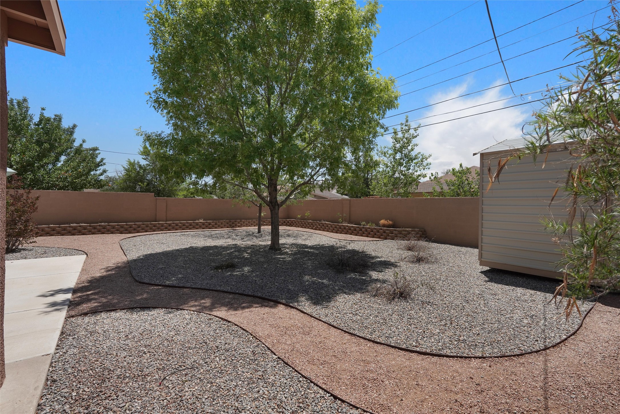 2729 Aliso Drive NE
