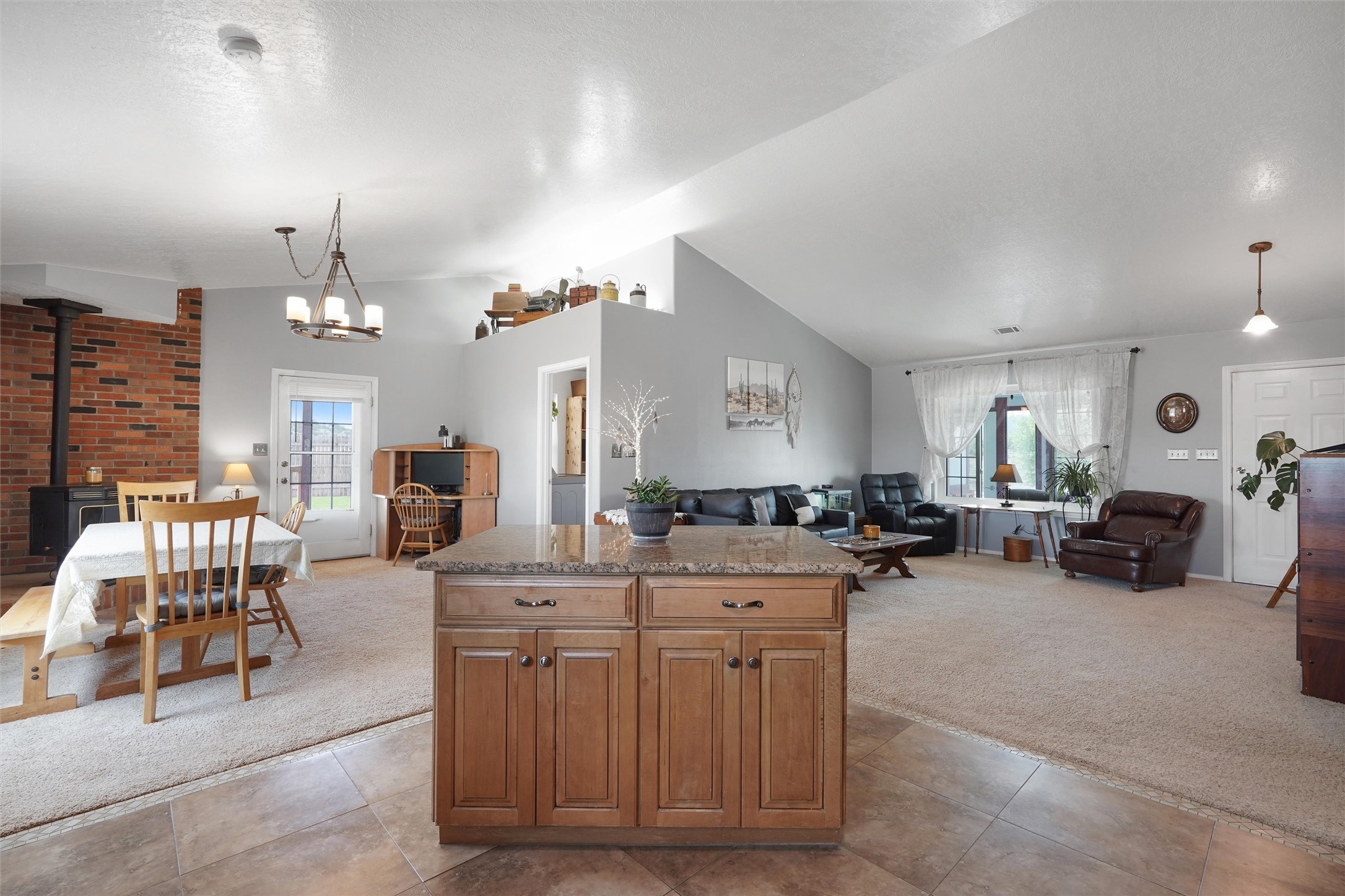 364 Frost Road