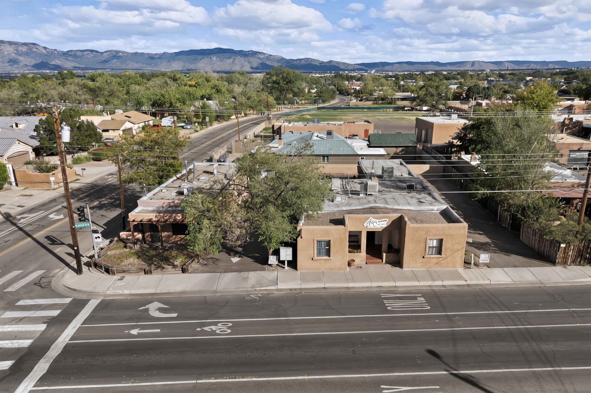 3846-3848 Rio Grande Boulevard NW