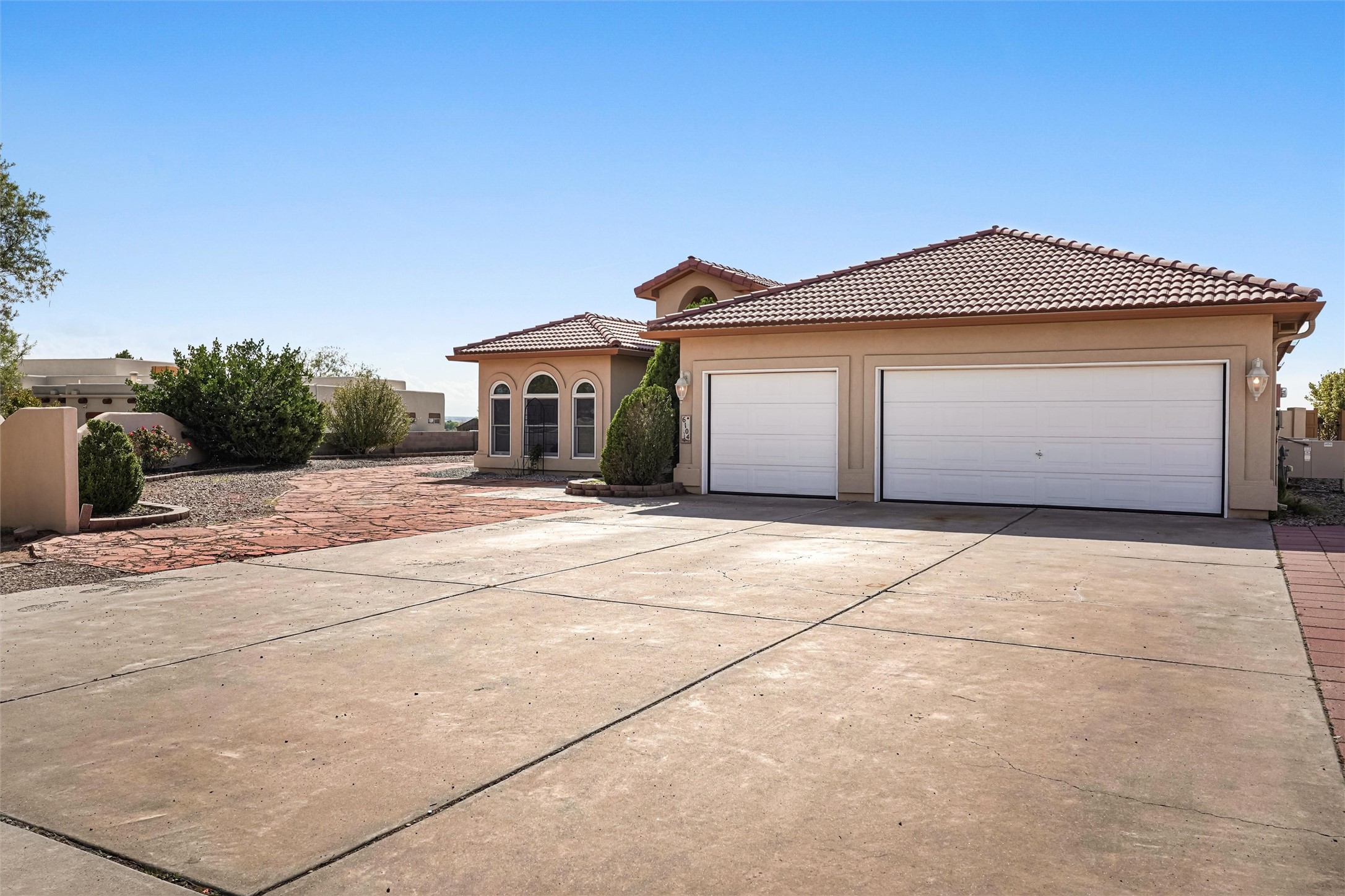 6104 Rio Norte Drive NE