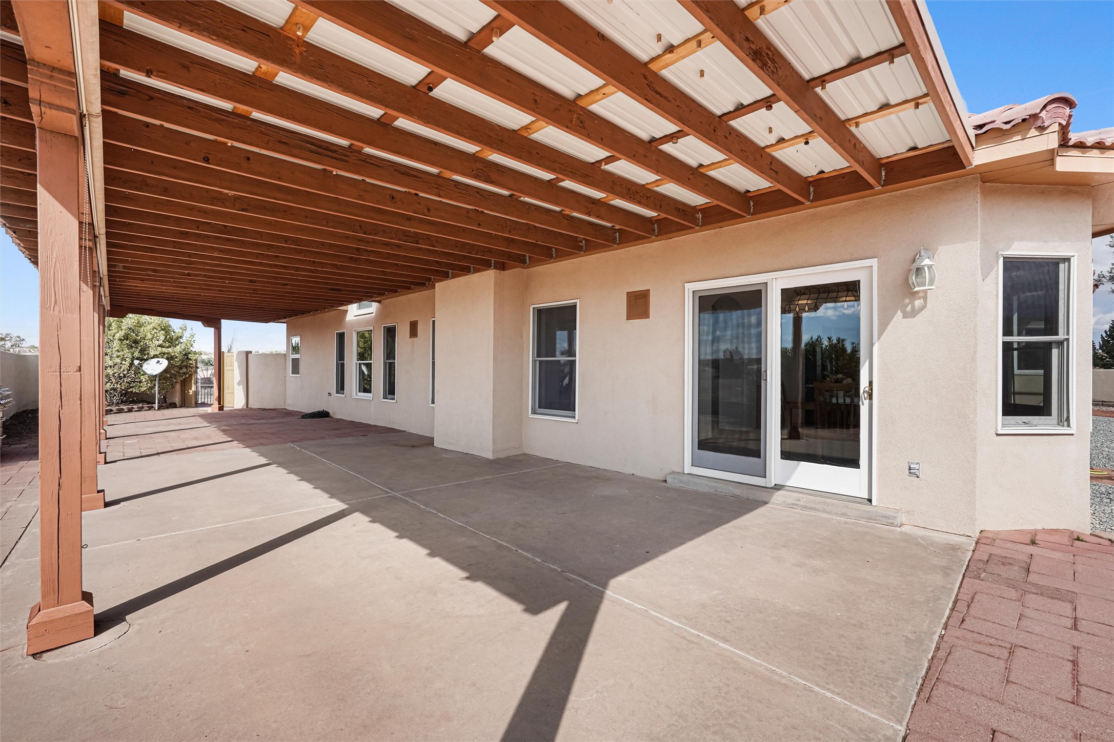 6104 Rio Norte Drive NE