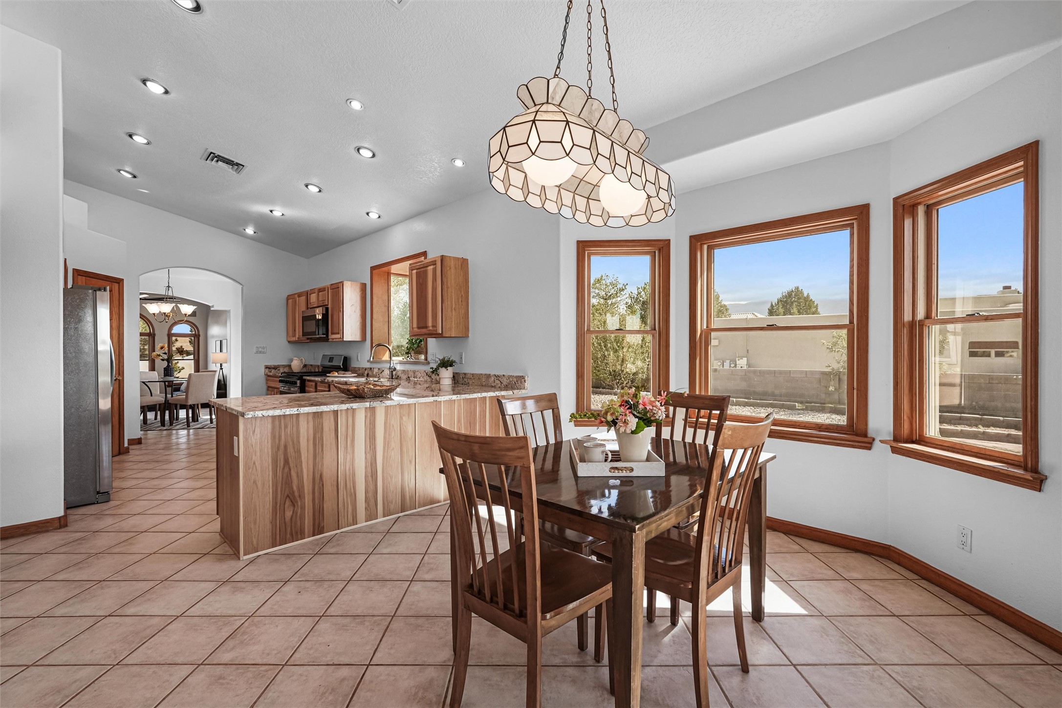 6104 Rio Norte Drive NE
