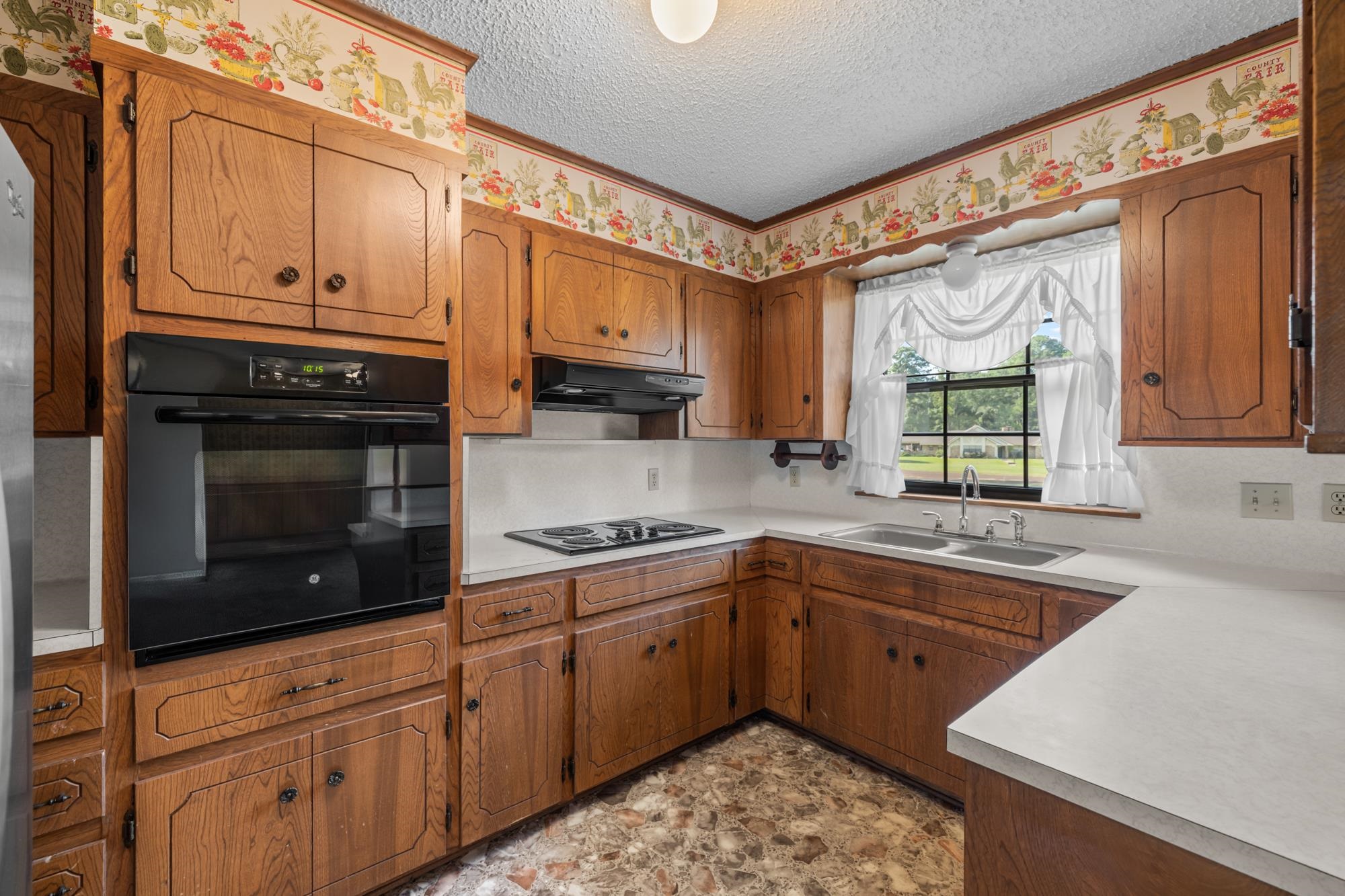 300 Adaway Ln
