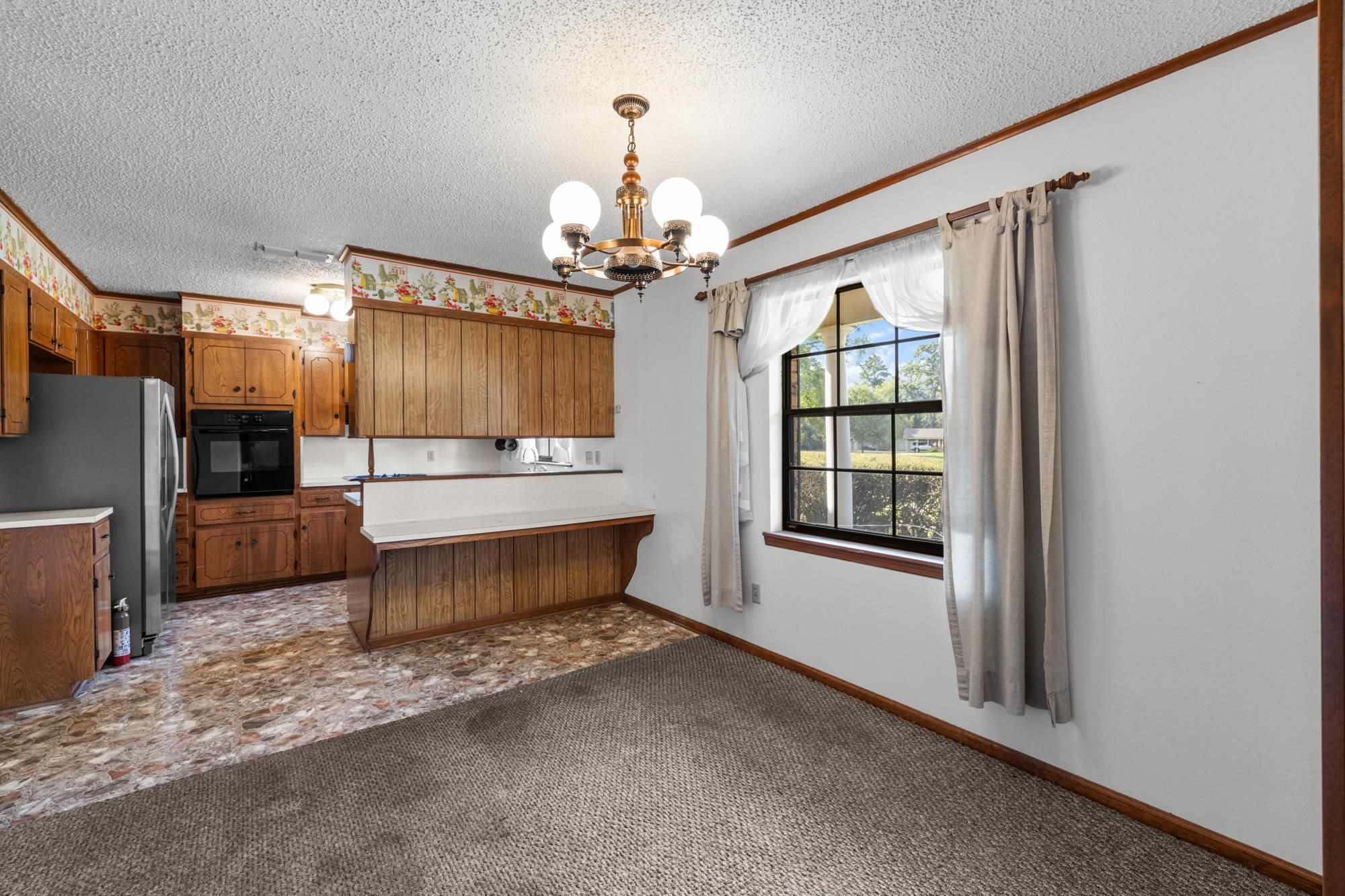 300 Adaway Ln