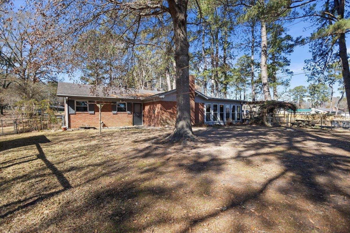 109 Biloxi St