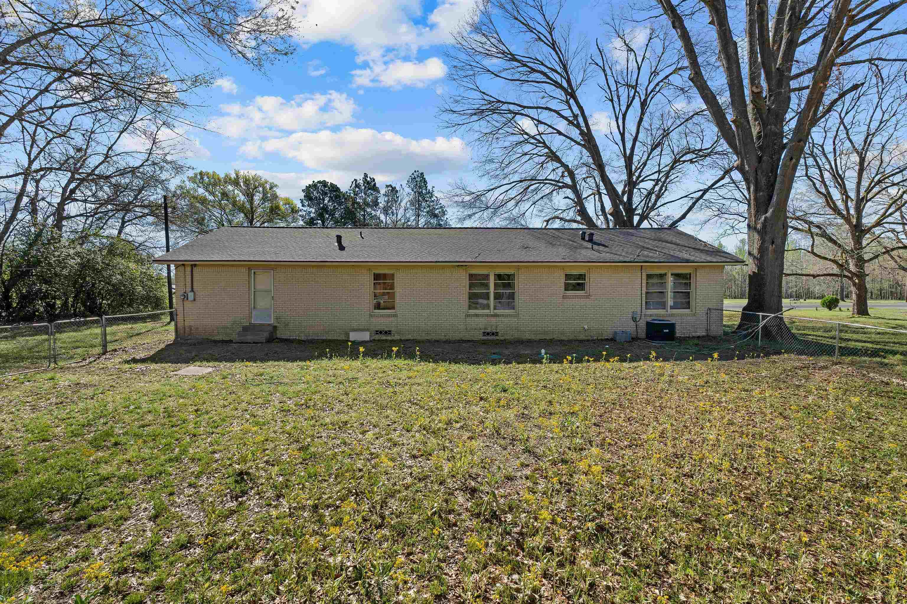 4984 Hwy 79 S