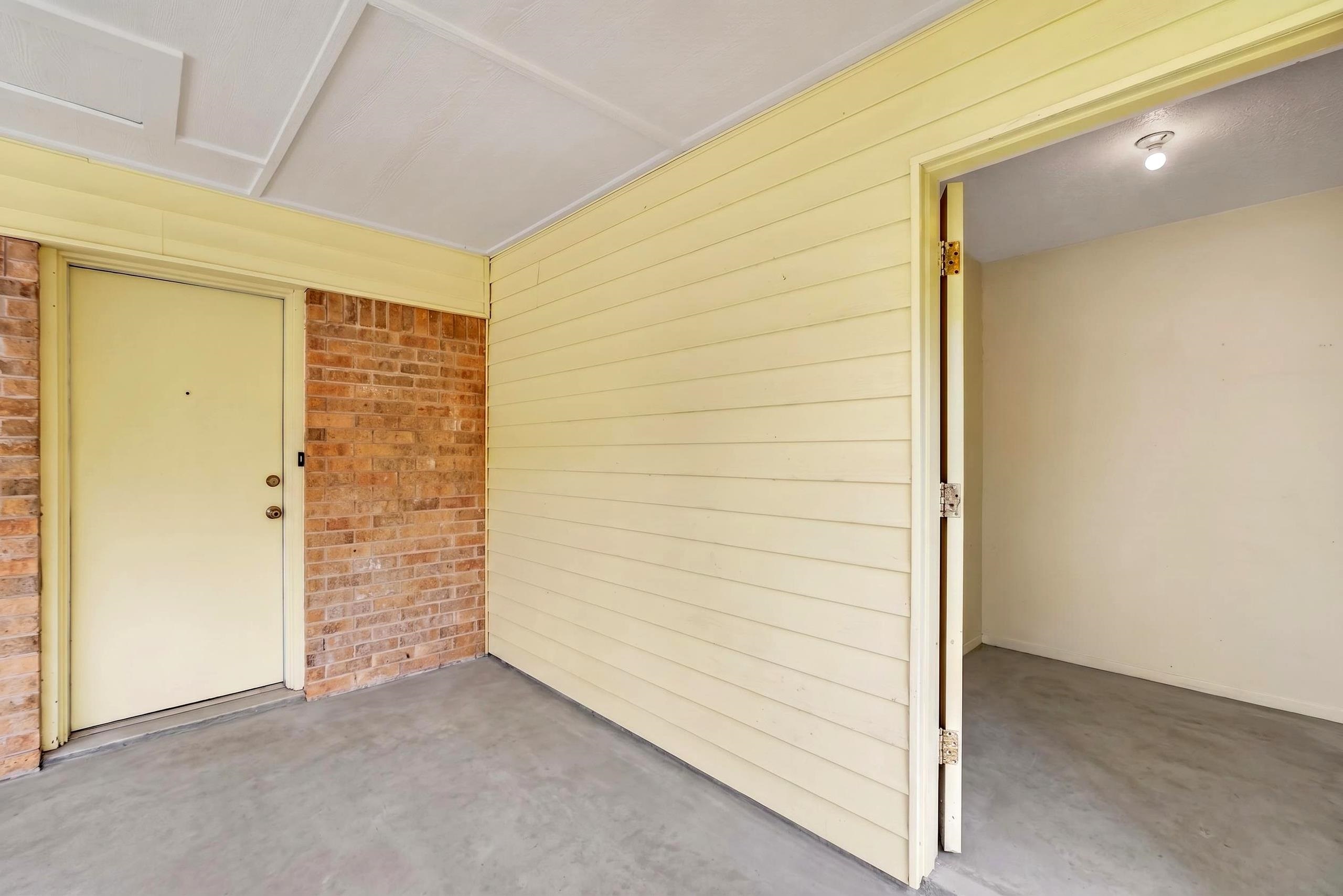 1516 Peterson Ln.