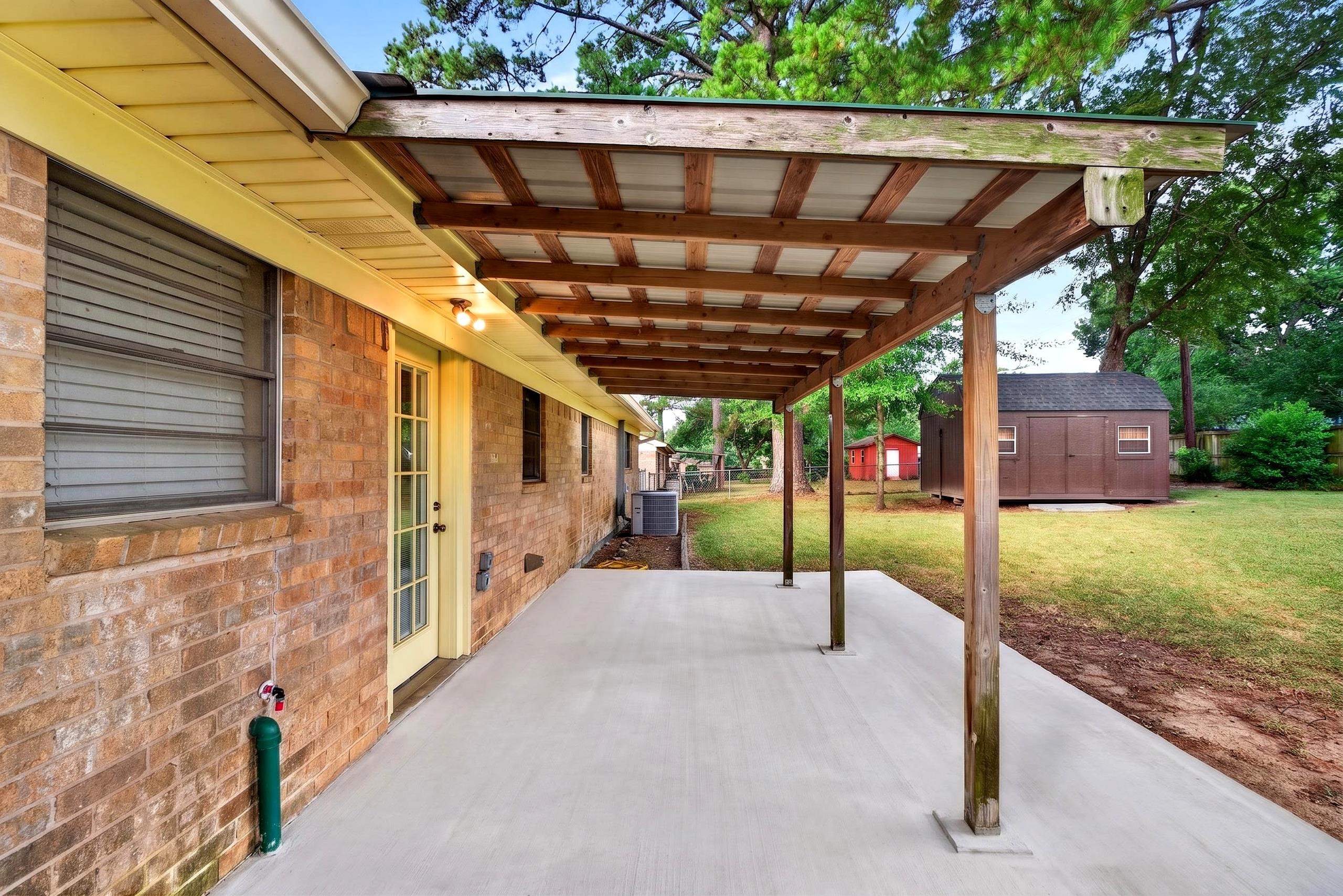 1516 Peterson Ln.