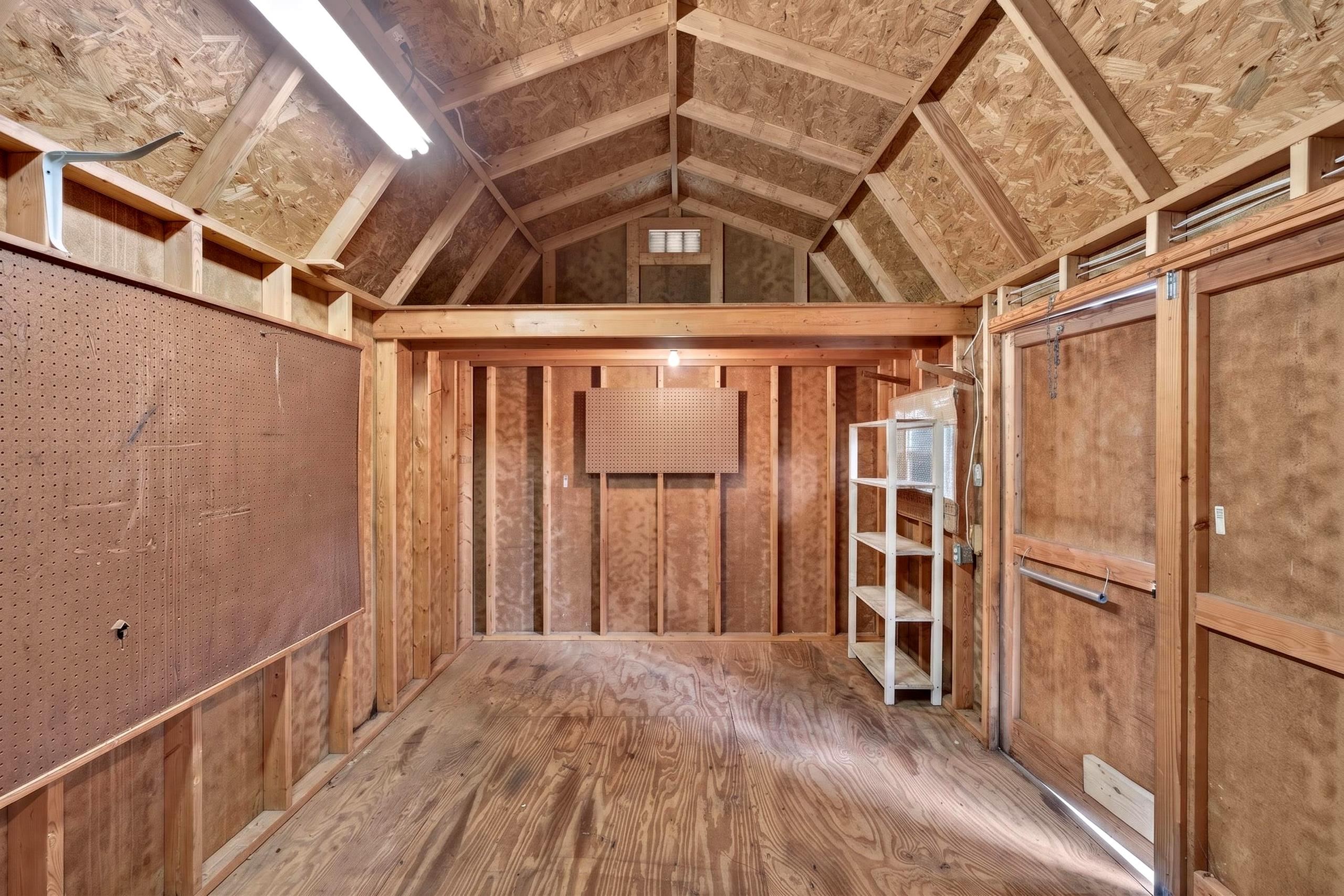 1516 Peterson Ln.
