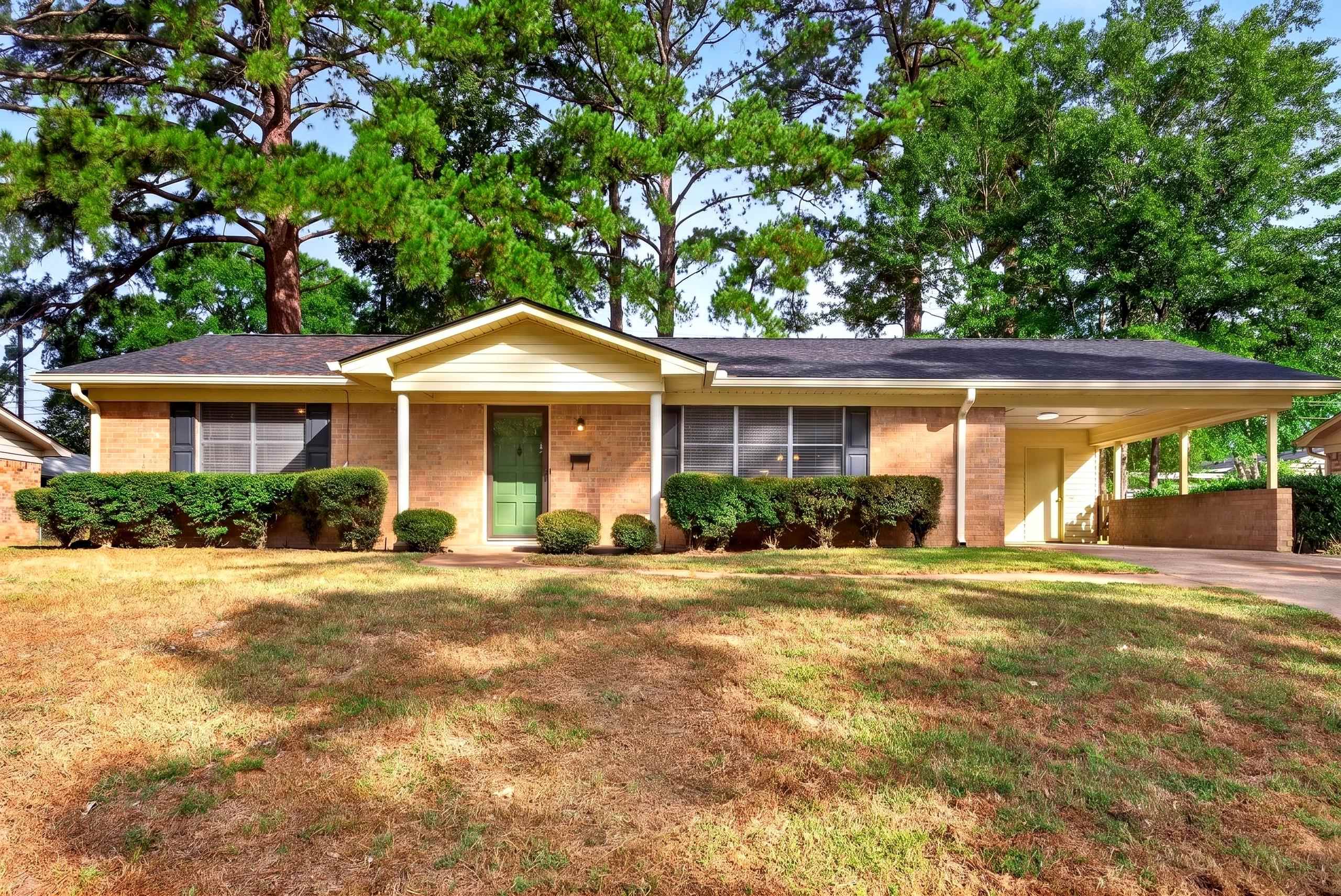 1516 Peterson Ln.