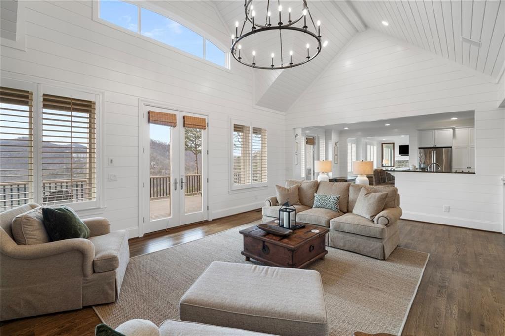 717 Mcelroy Mountain Drive