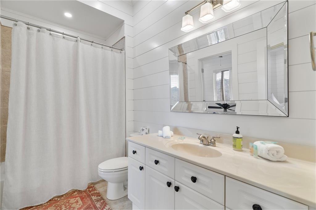 717 Mcelroy Mountain Drive