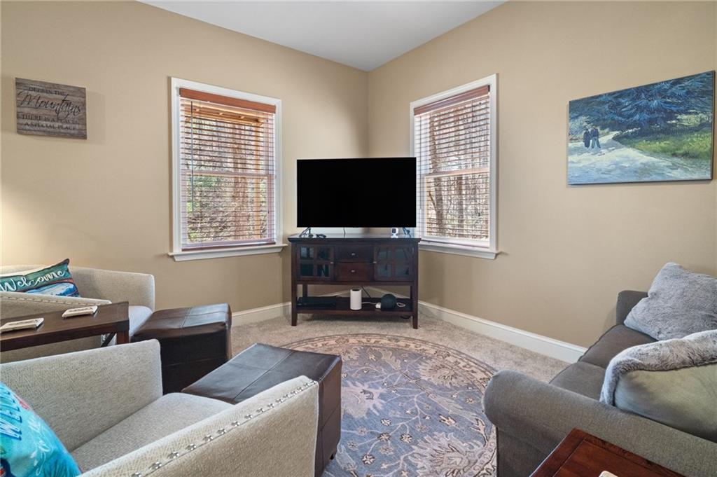 862 Valley View Drive