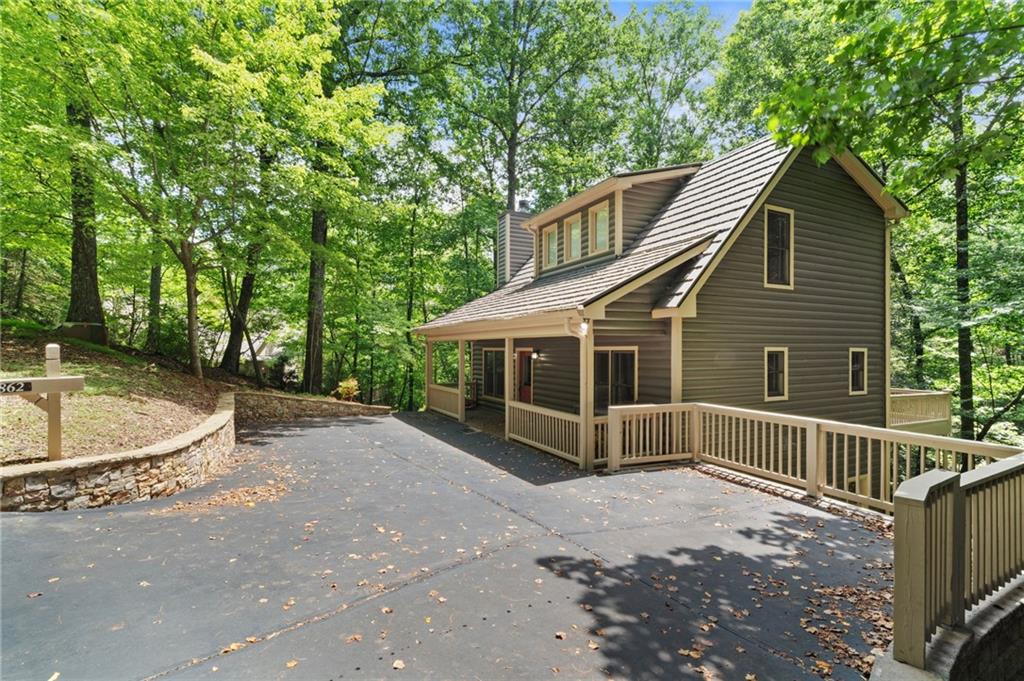 862 Valley View Drive
