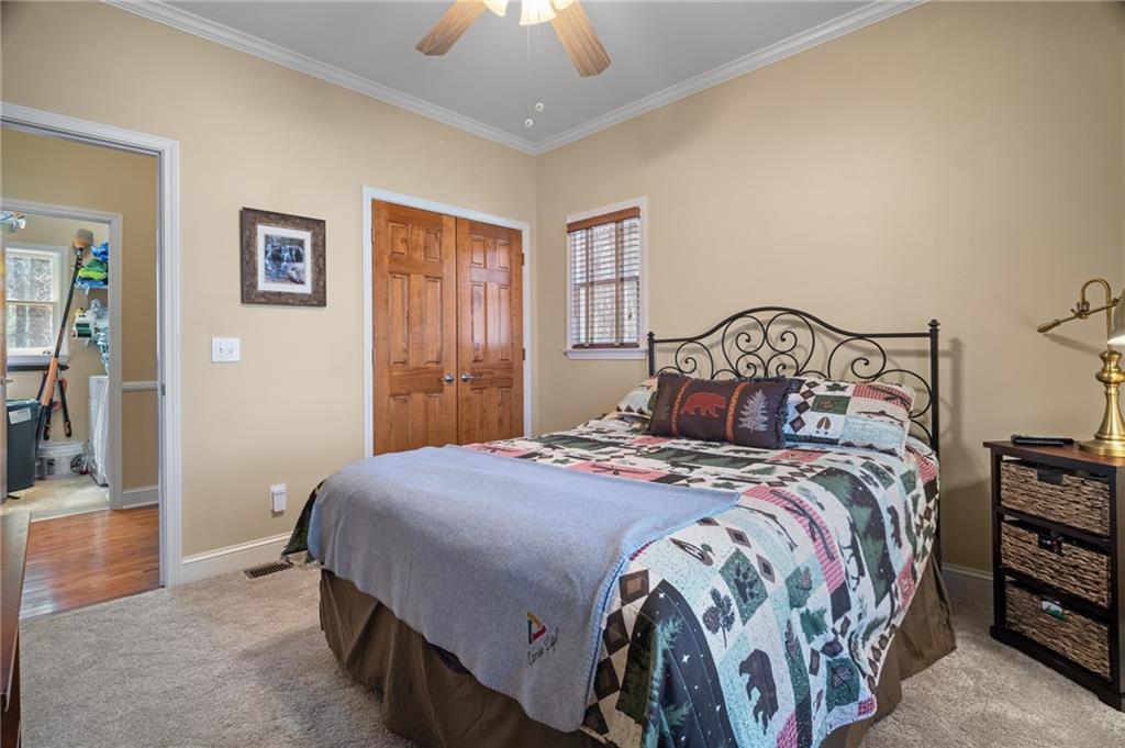 862 Valley View Drive
