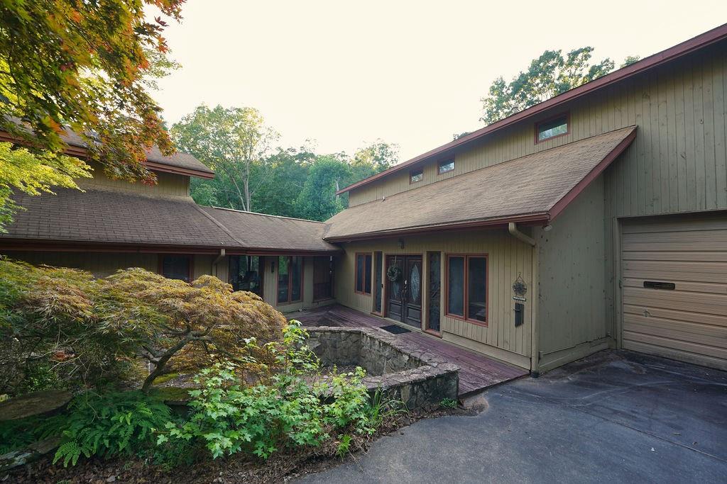 18 Padsett Court