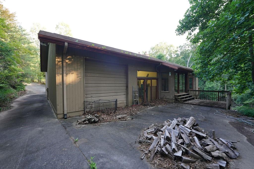 18 Padsett Court