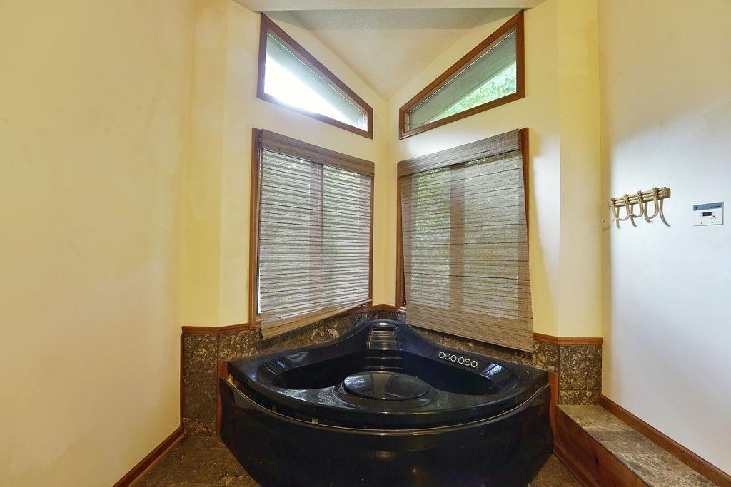 18 Padsett Court