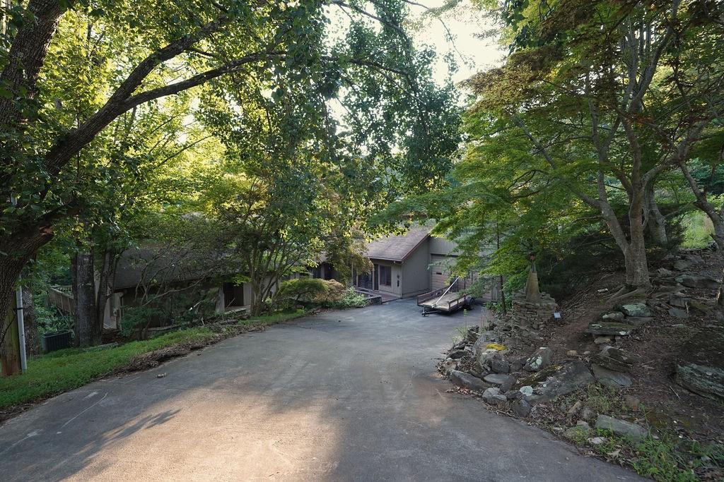 18 Padsett Court