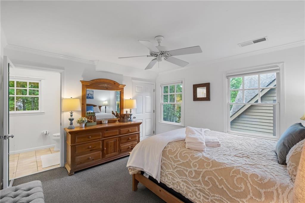 10 Chestnut Knoll Point