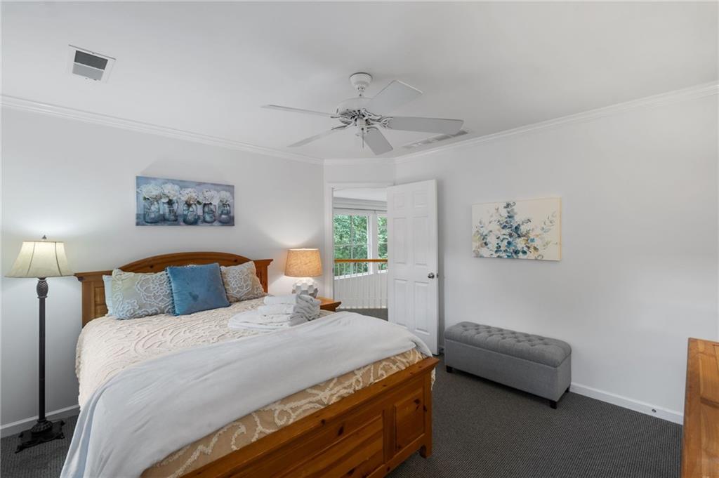 10 Chestnut Knoll Point