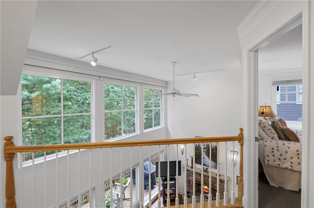 10 Chestnut Knoll Point