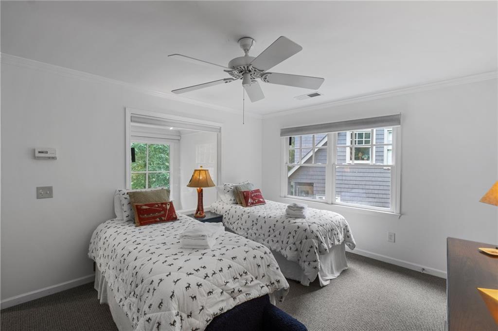 10 Chestnut Knoll Point