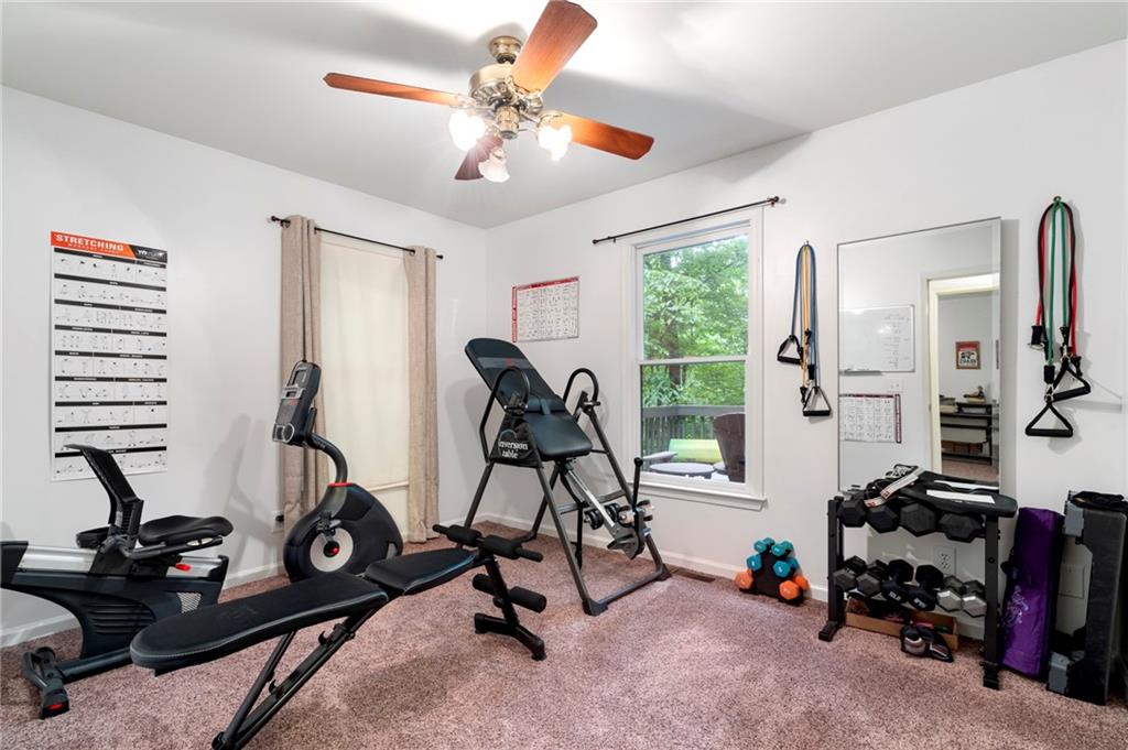 8 White Oak Knoll