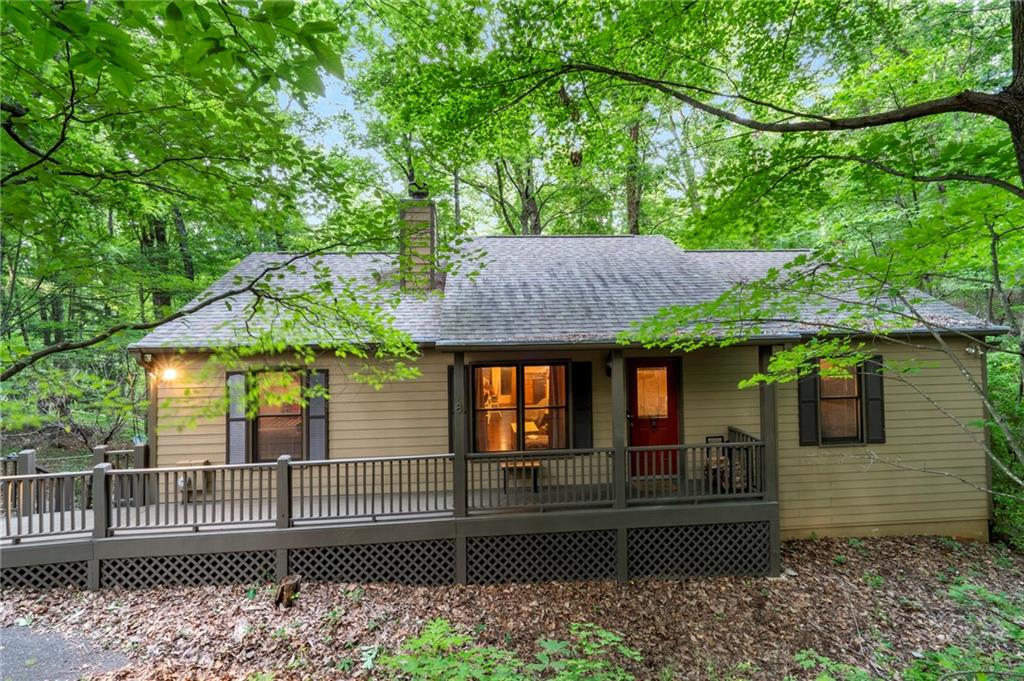 8 White Oak Knoll