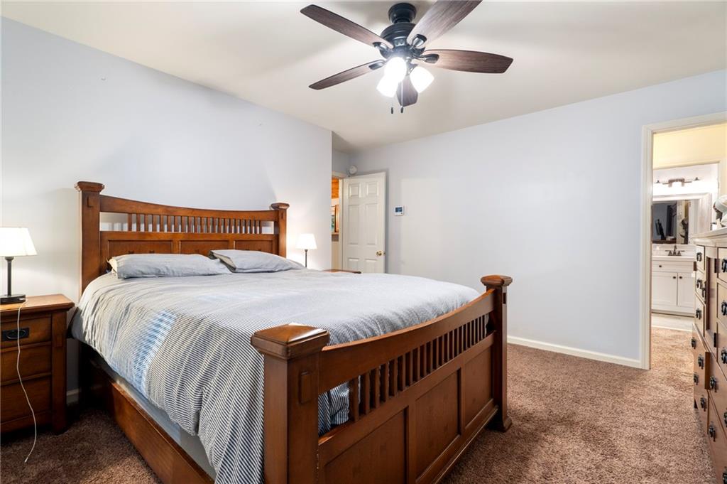 8 White Oak Knoll