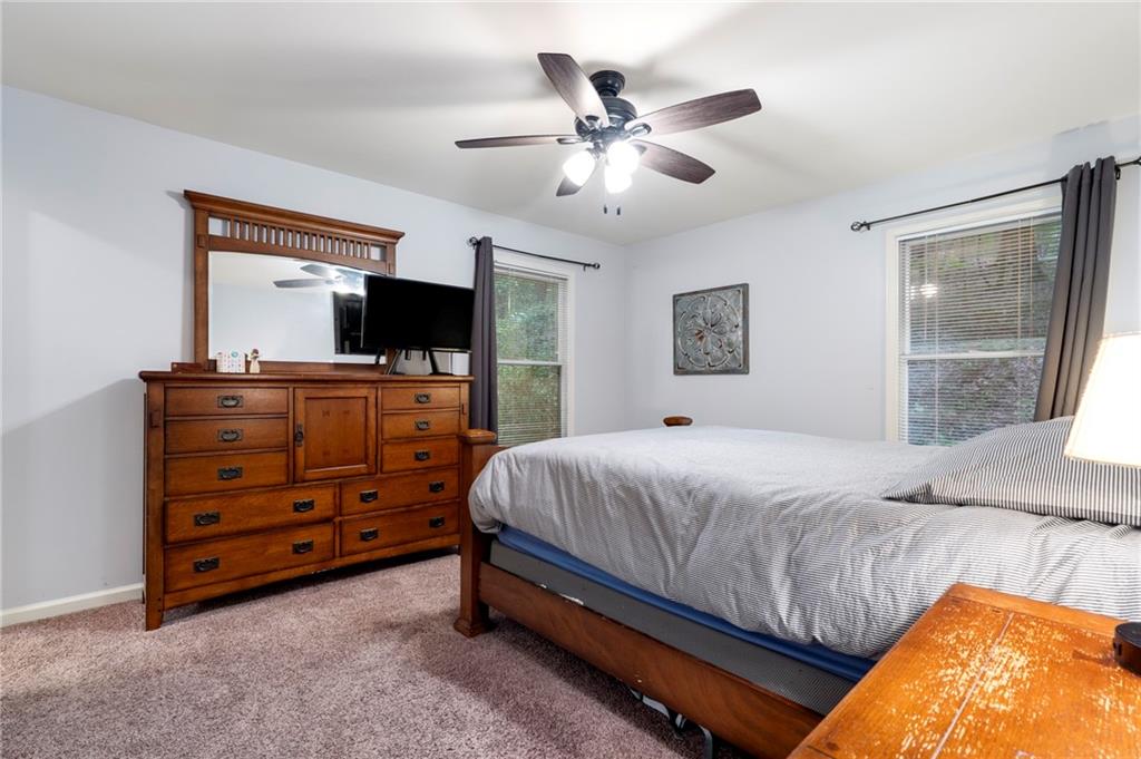 8 White Oak Knoll