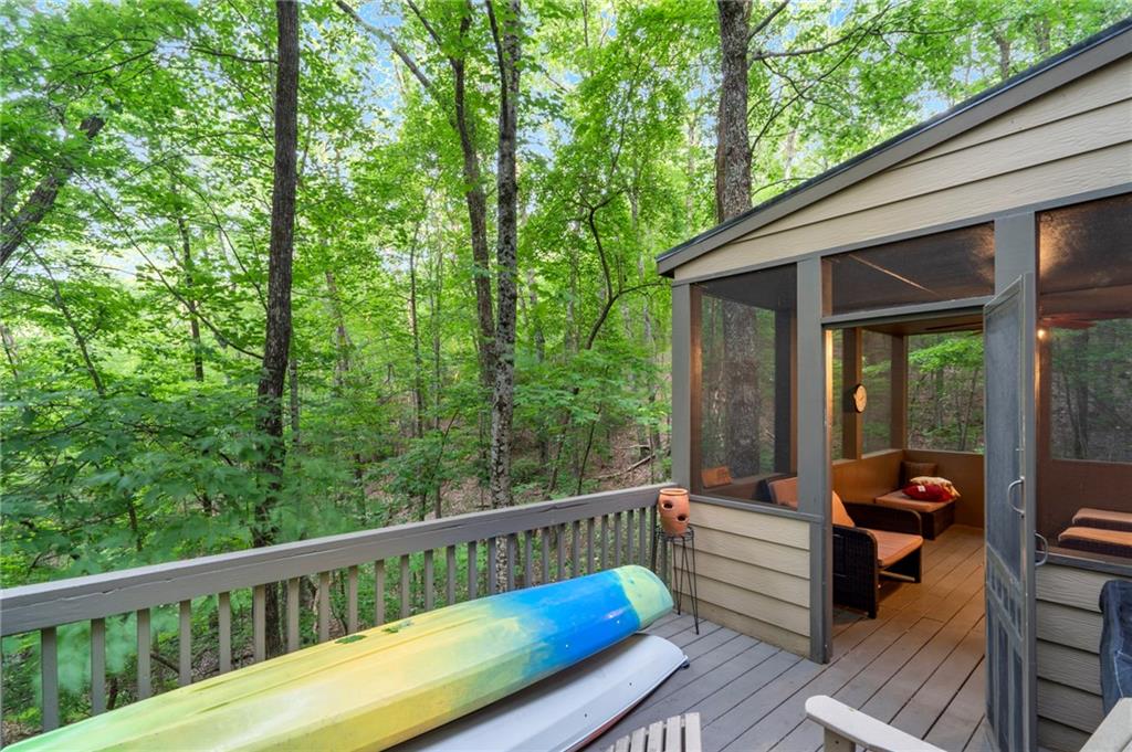 8 White Oak Knoll