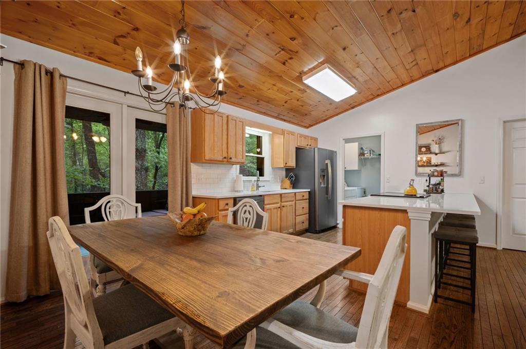 8 White Oak Knoll