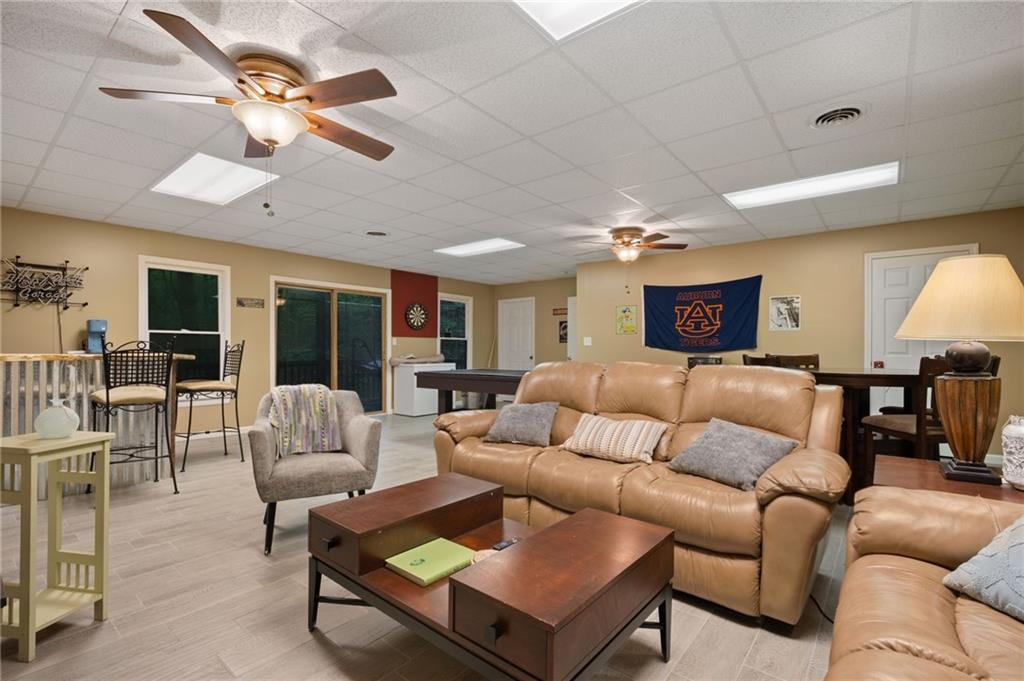 8 White Oak Knoll
