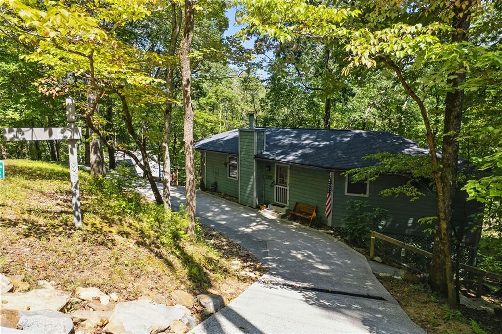 816 Mulligan Way