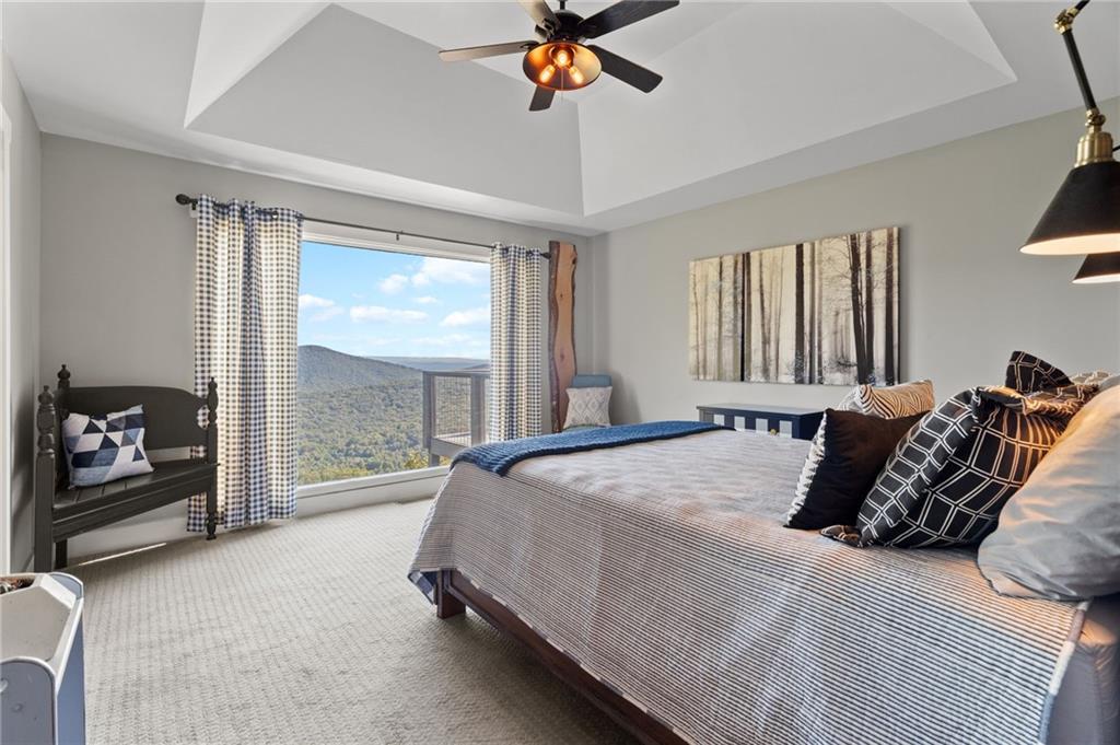 1572 Ridgeview Drive