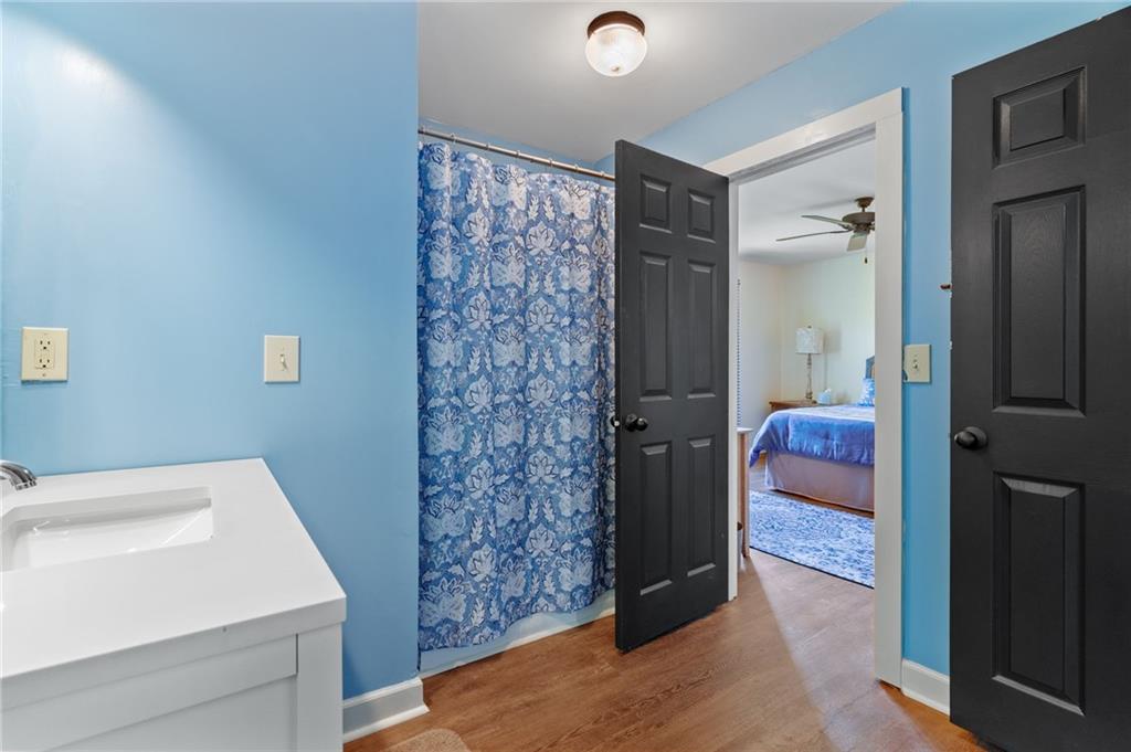1572 Ridgeview Drive