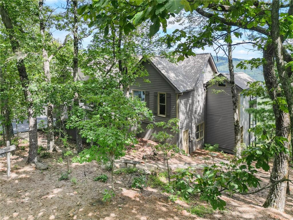 1572 Ridgeview Drive