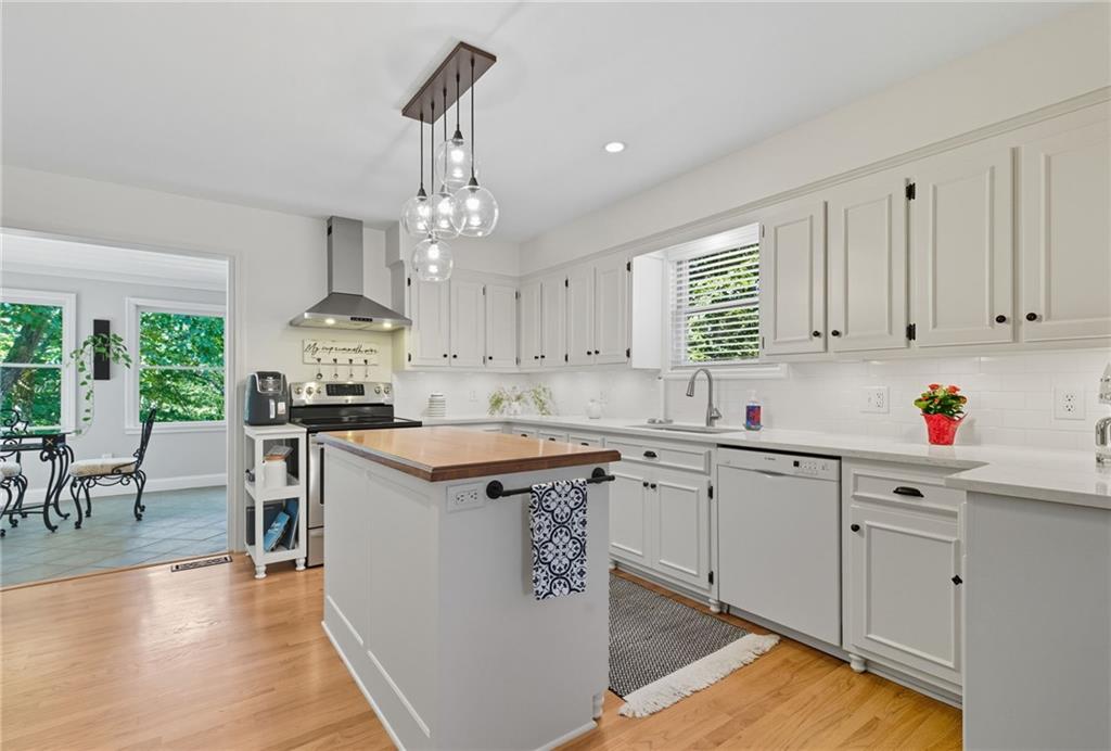 133 Cliff Fern Point