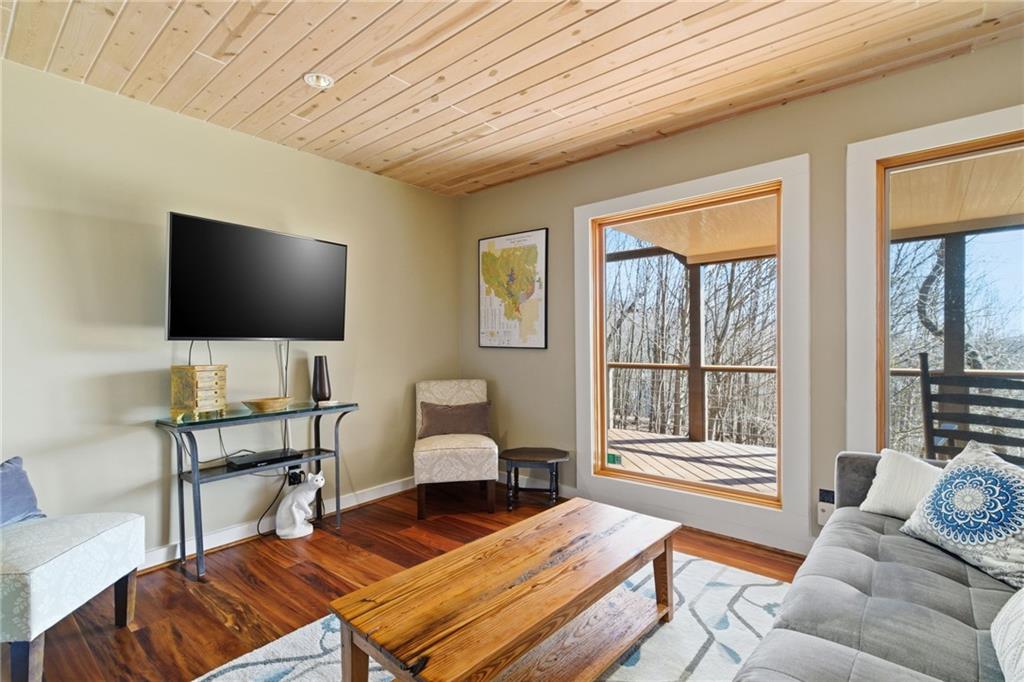 1300 Quail Cove Drive