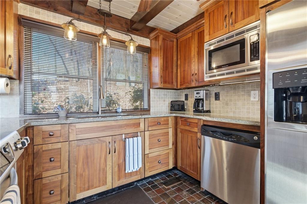 1300 Quail Cove Drive