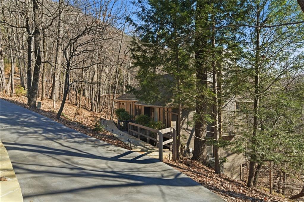 1300 Quail Cove Drive