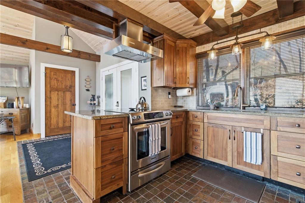 1300 Quail Cove Drive