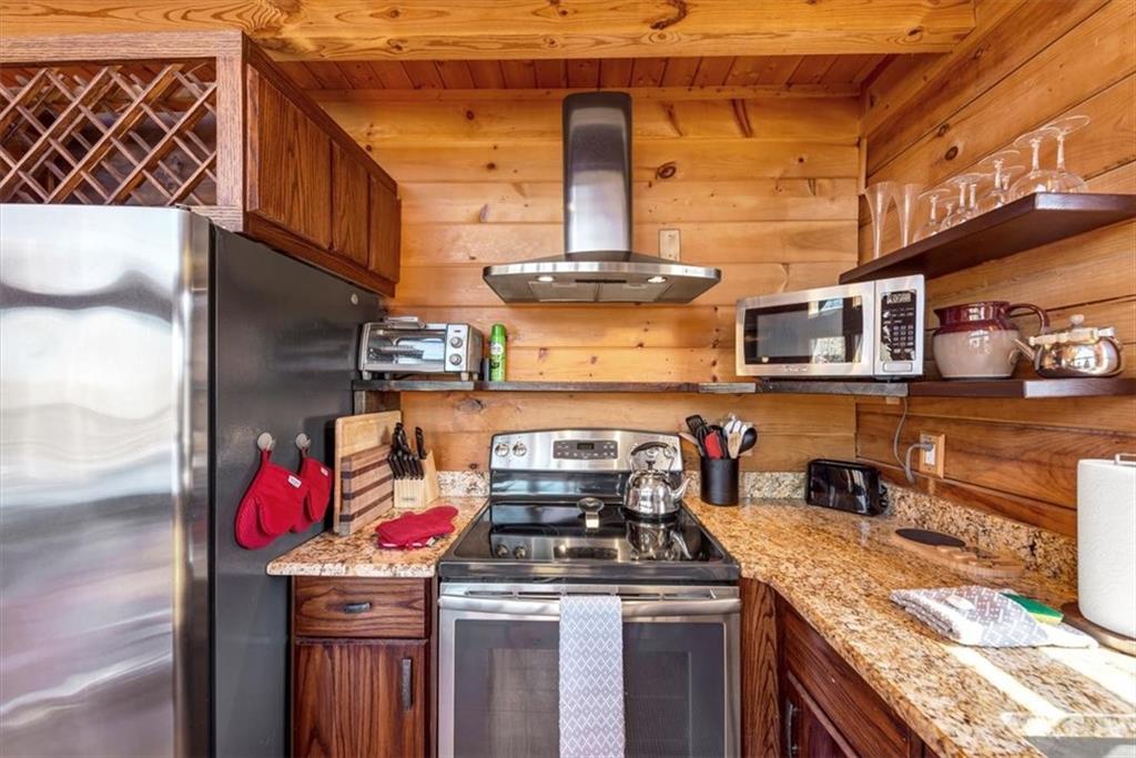 2025 Quail Cove Drive