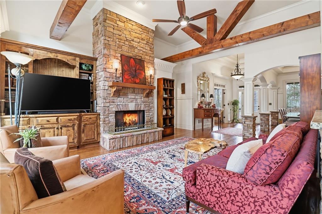 89 Bluestern Drive NW