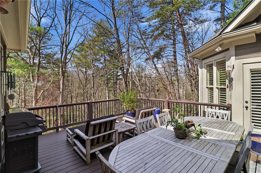 89 Bluestern Drive NW